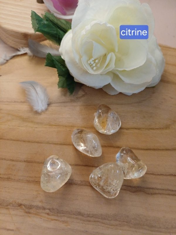 Pierre citrine