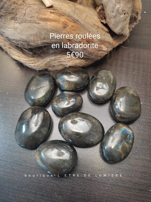 Pierre roulée labradorite