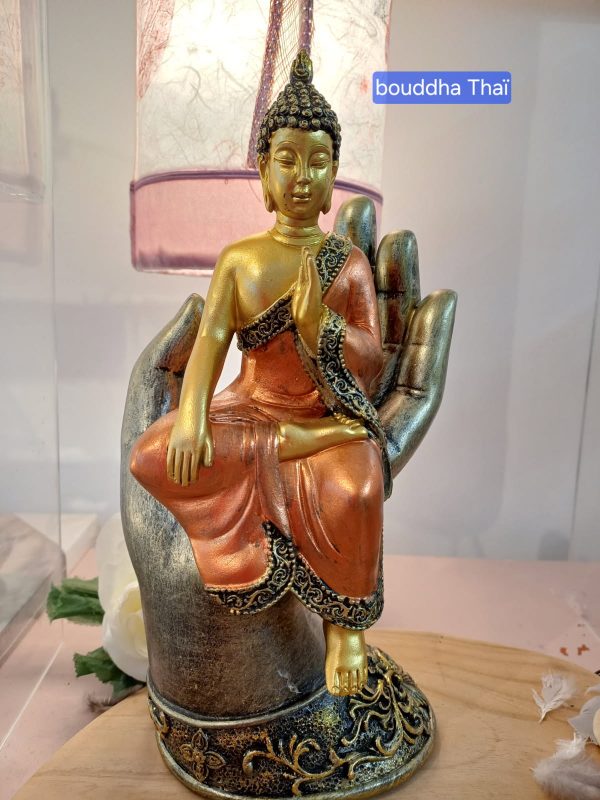 Bouddha Thaï sur main(1) Bouddha Thaï sur main