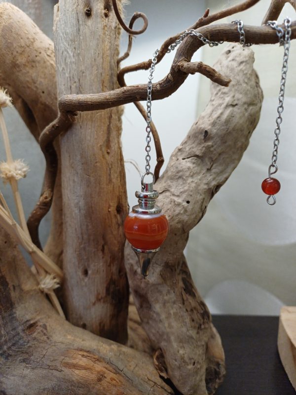 Pendule sphère en Cornaline